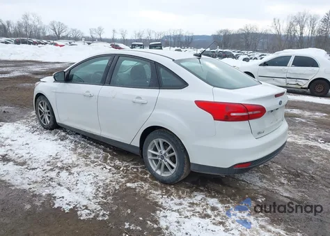 2016 Ford Focus Se z USA, uszkodzony, nr VIN 1FADP3F2XGL312235